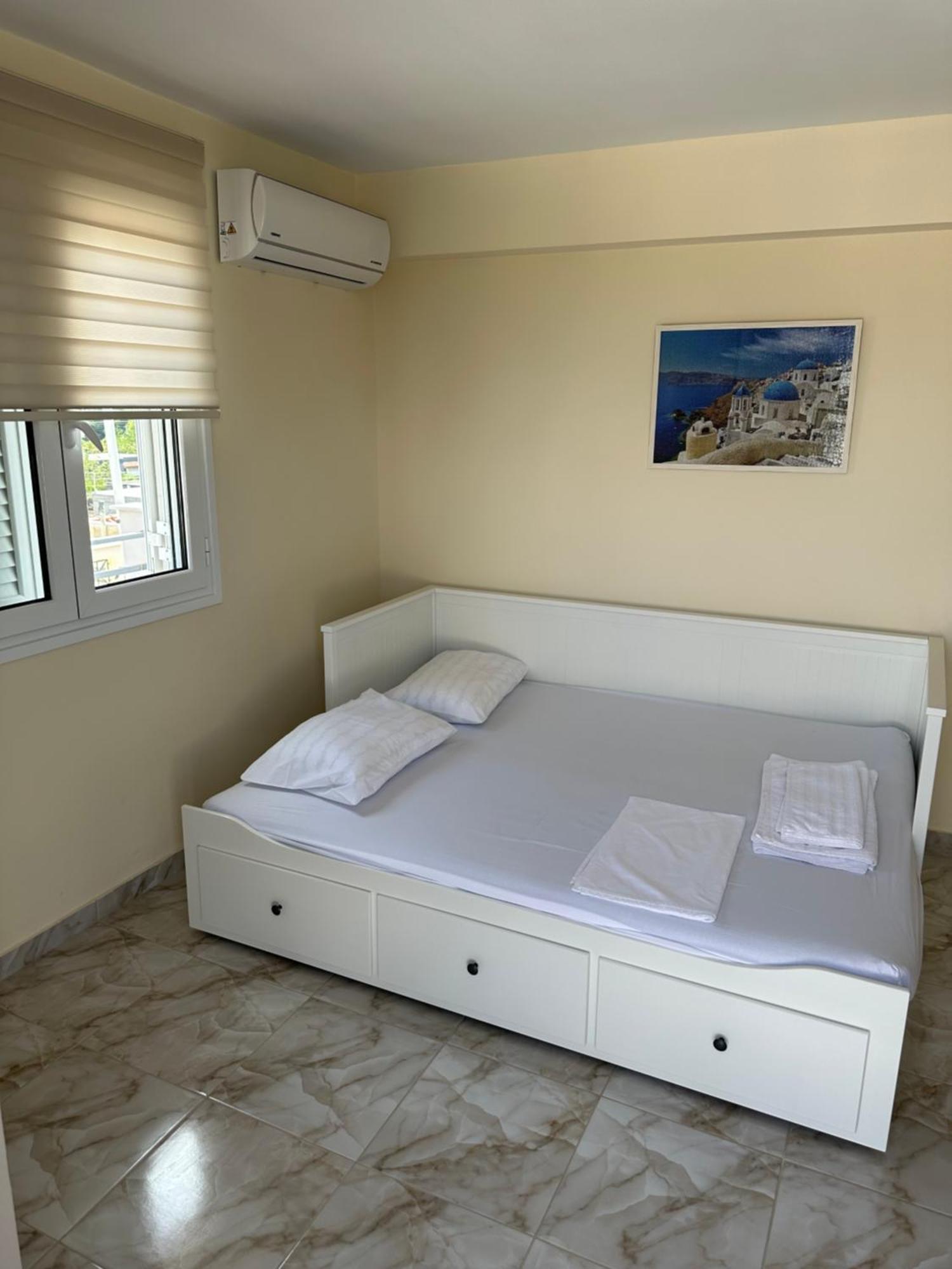 Eretria Apartment Buitenkant foto